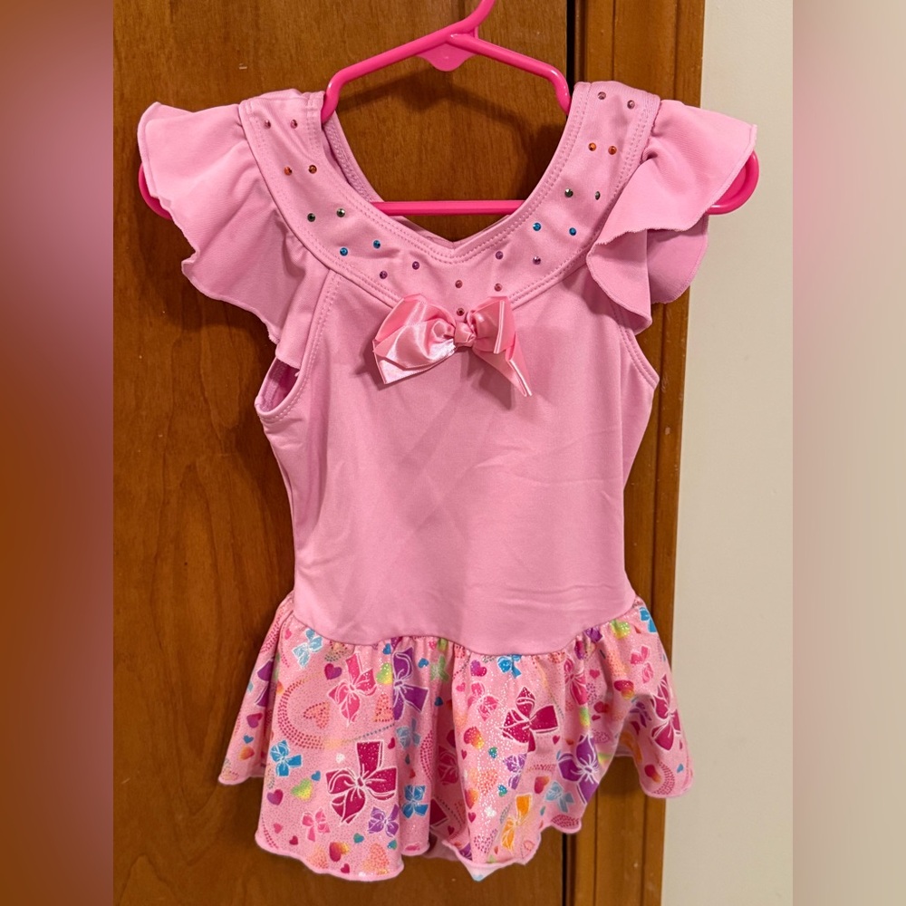 Danskin youth 4/5 leotard Pink with Ruffled, Bow and Patterned Skirt